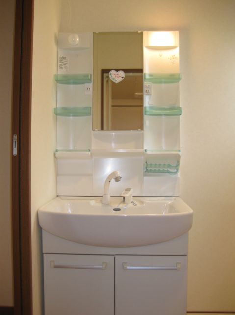 洗面設備　シャンプードレッサーです。