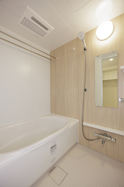 バス・シャワールーム　※写真は同タイプ住戸です。