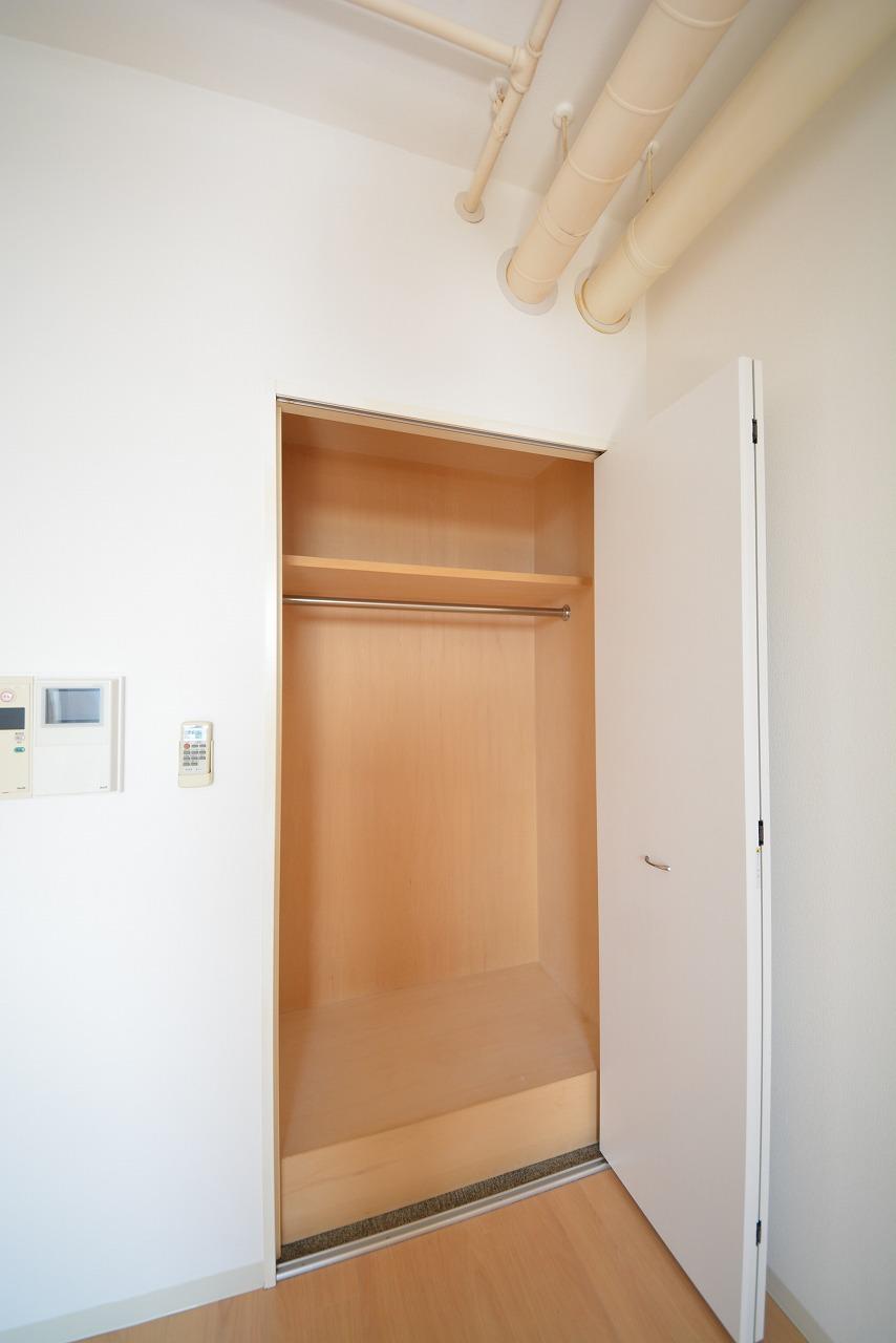 収納　メゾン・ド・ヴィレ大阪城公園前　収納