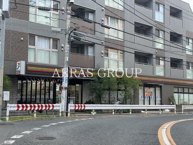 コンビニ　セブン-イレブン 練馬豊島園通り店（コンビニ）まで592m