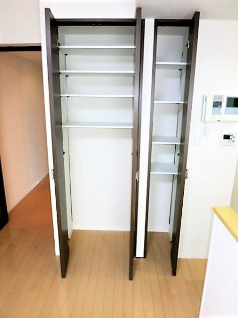 収納　他のお部屋の参考写真です。