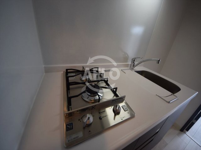 キッチン　クリスタルグランツ難波WEST　ガス2口コンロシステムキッチ