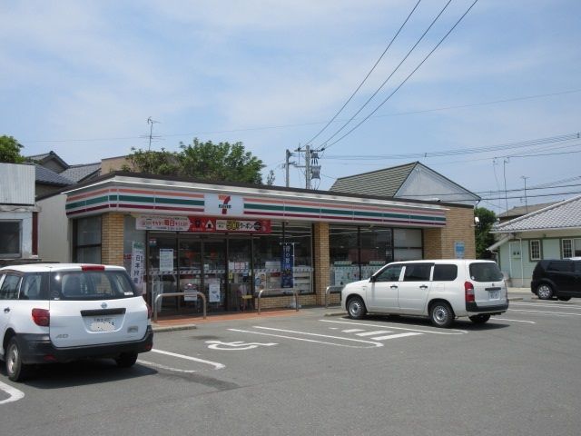 コンビニ　セブンイレブン（コンビニ）まで490m