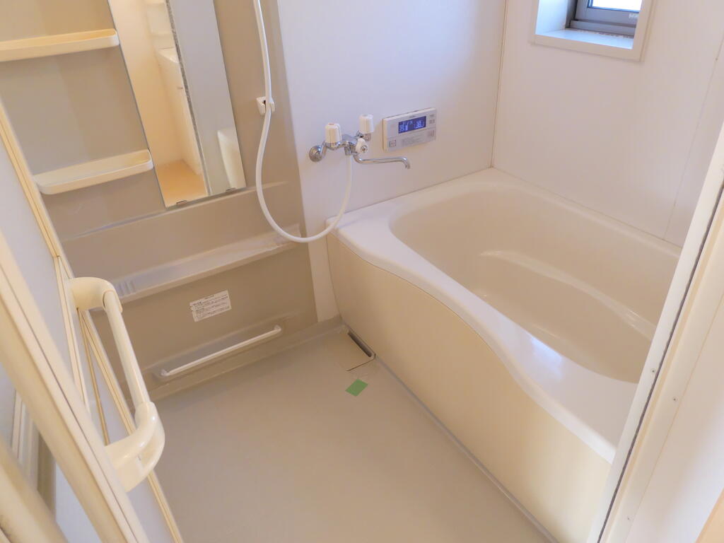 バス・シャワールーム　バスルーム