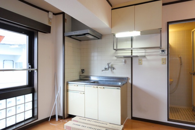 キッチン　コンパクトなキッチンで掃除もラクラク