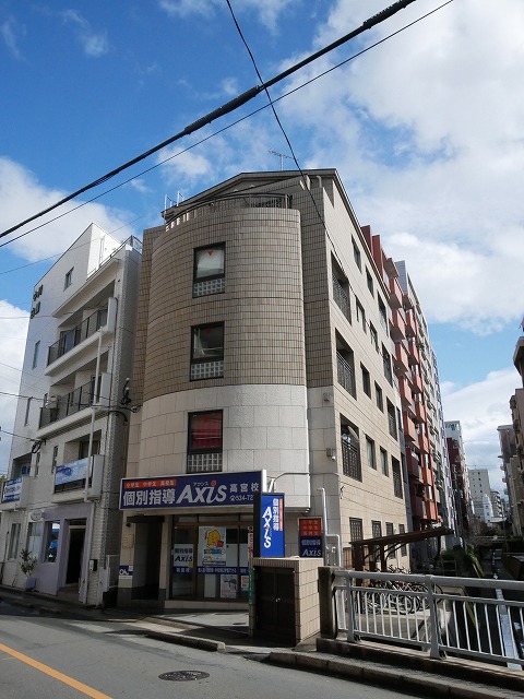 建物外観　おしゃれな外観です