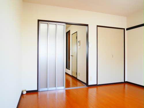 居室・リビング　カーサ江島II