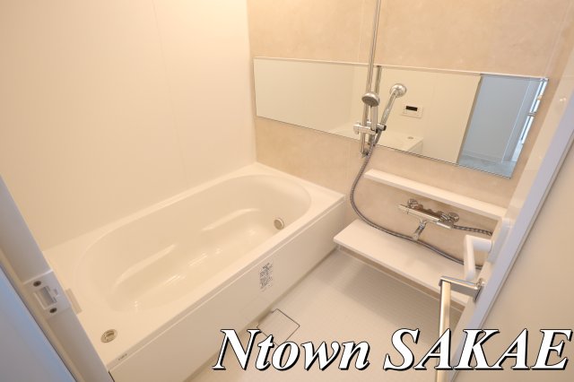 バス・シャワールーム　ゆったり過ごせるお風呂です