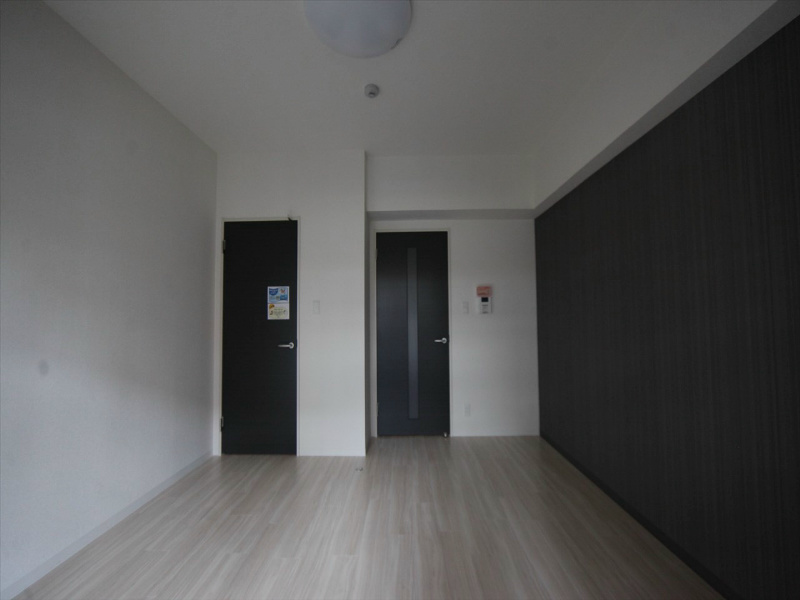 その他部屋・スペース　洋室8.2帖　ウォークインクローゼット（収納充実してます）