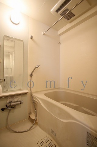バス・シャワールーム　追炊き・浴室乾燥機付きバス