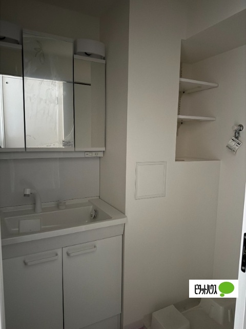 洗面設備　建築中