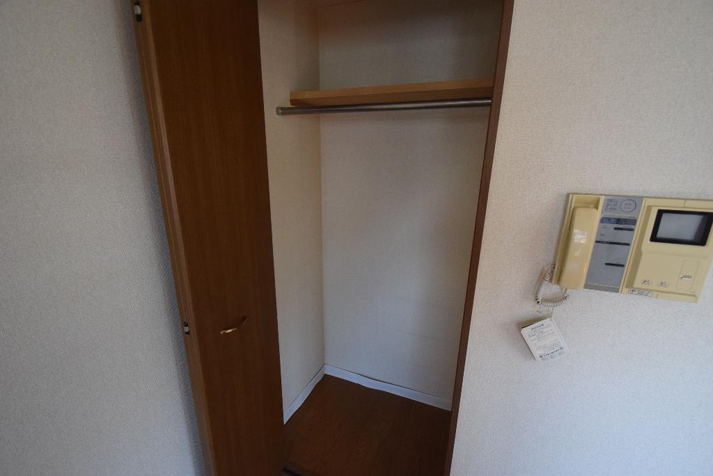 収納　クローゼット