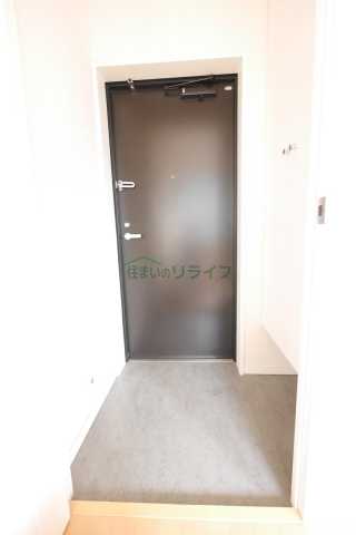 玄関　レニール本駒込