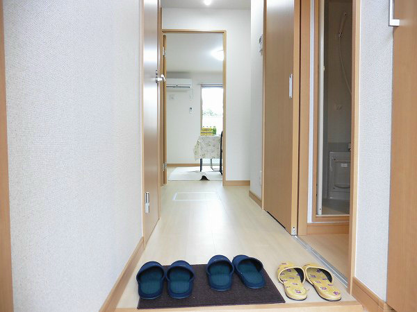 玄関　参考写真