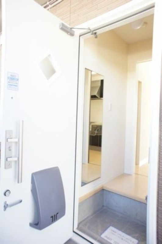 玄関　図面と現状に相違がある場合には現状を優先