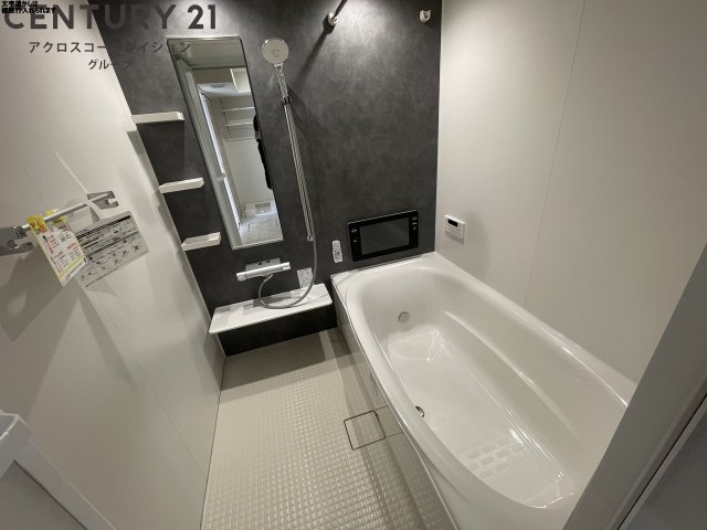 バス・シャワールーム　追い炊き機能・浴室乾燥機付きで便利！