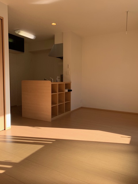 居室・リビング　南向きの明るいリビング