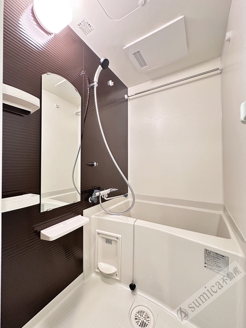 バス・シャワールーム　雨の日も安心な浴室乾燥機完備♪