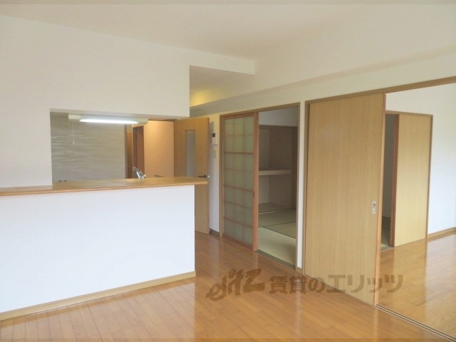 居室・リビング　リビング