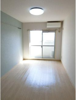 居室・リビング　居室（同一仕様写真）