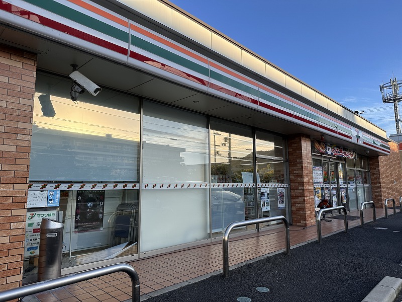 コンビニ　セブンイレブン舞鶴北田辺店（コンビニ）まで699m