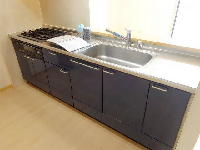 キッチン　退去前の為別のお部屋写真を参照ください