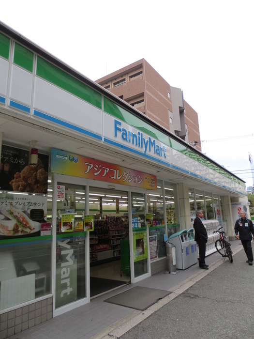 コンビニ　コンビニ（コンビニ）まで153m