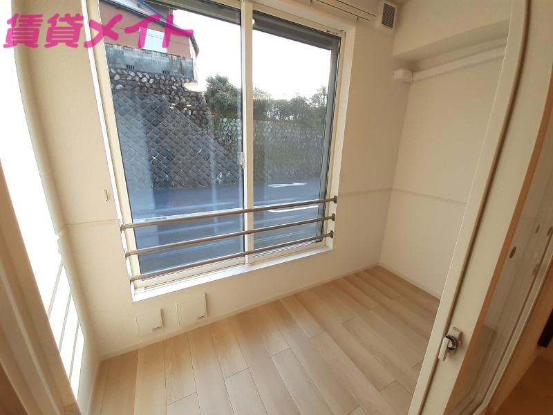 バルコニー　同型反転タイプ画像