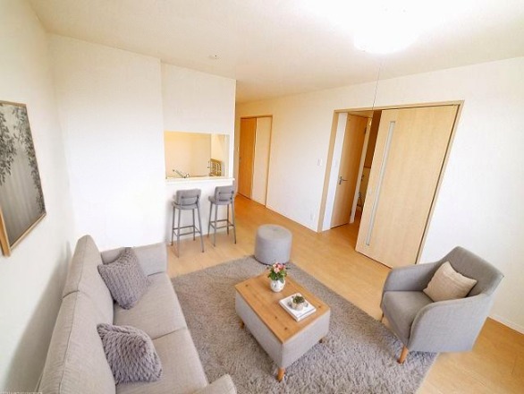 居室・リビング　CGで家具等を配置したもので家具等は含まれません