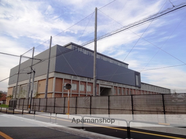 中学校　守口市立中学校樟風中学校（中学校）まで706m