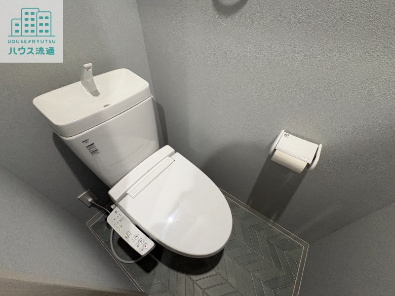 トイレ　※同タイプ別号室のお写真です