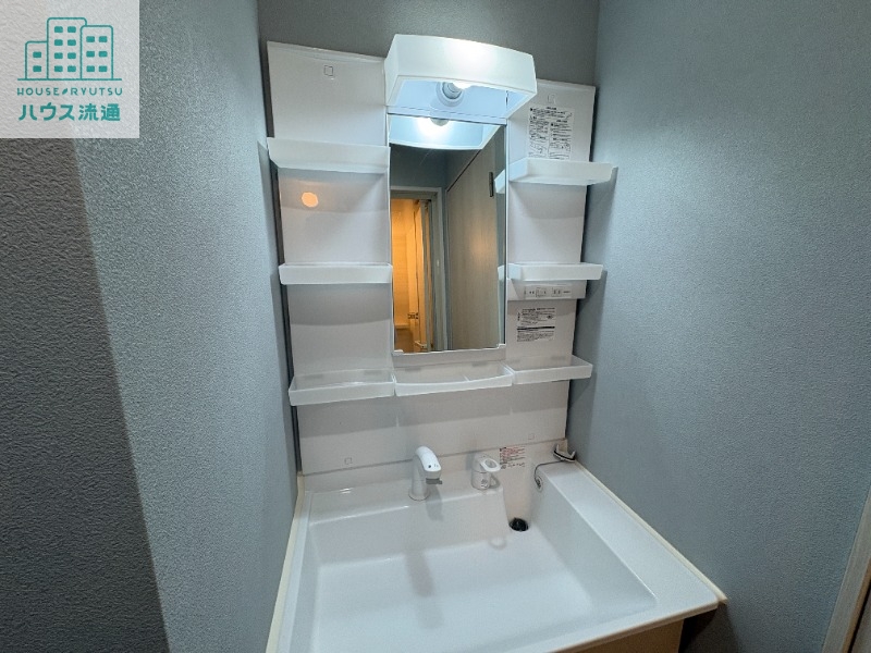 洗面設備　※同タイプ別号室のお写真です