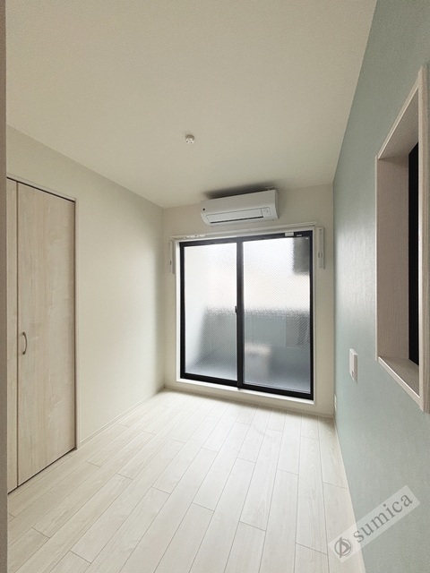 バルコニー　ホワイトベースで明るい内装♪