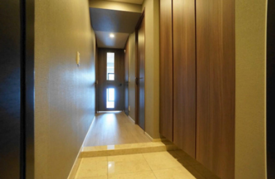 玄関　参考写真になります