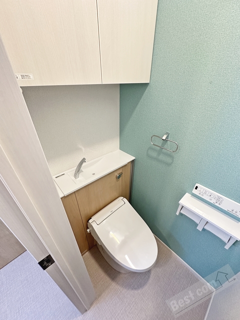 トイレ　同施工会社の同仕様写真です。