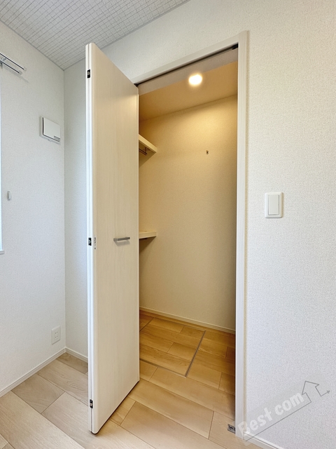 収納　同施工会社の同仕様写真です。