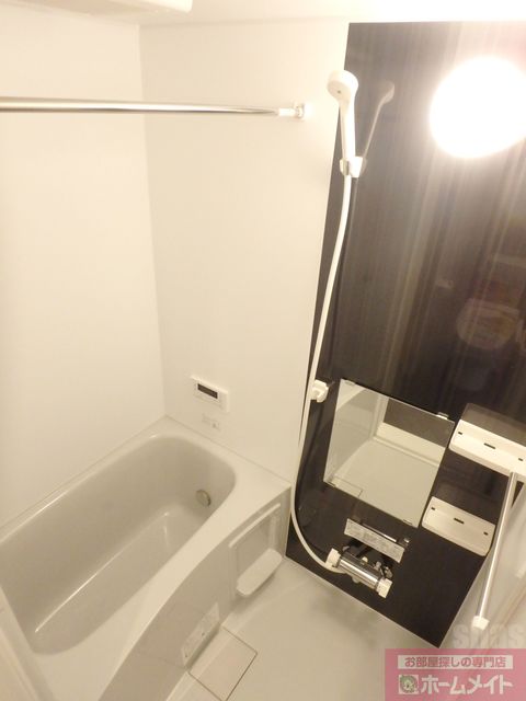 バス・シャワールーム　同施工会社・同型モデルの写真。（参考写真・イメージ写真）