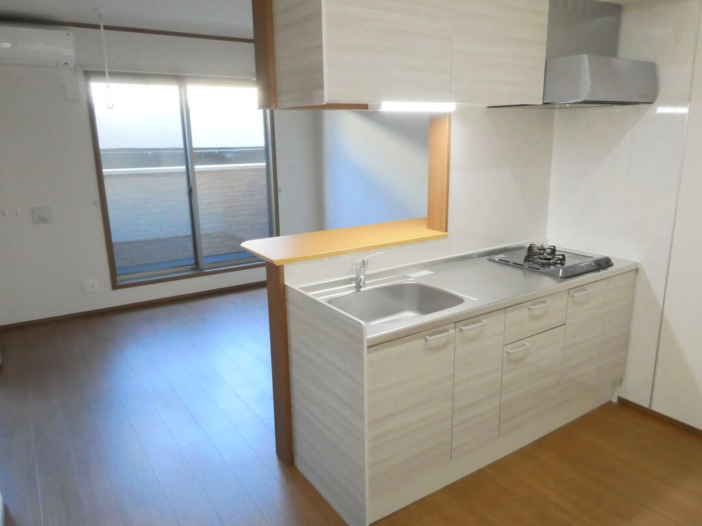 キッチン　内観写真・動画・パノラマは同アパート同タイプ間取りのものです