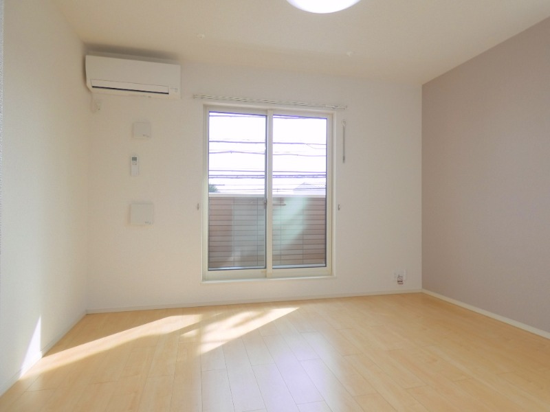 居室・リビング　図面と現状に相違がある場合には現状を優先