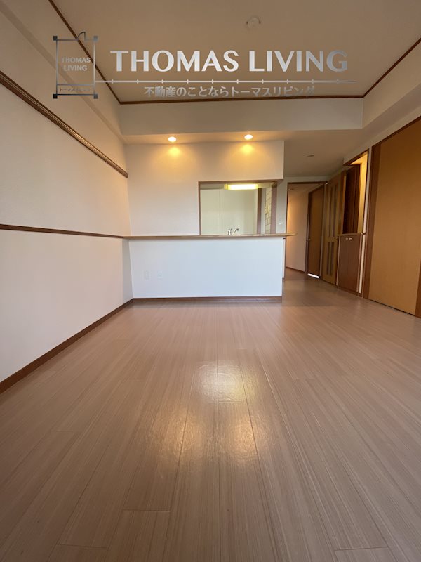 居室・リビング　※別号室の写真です。広々としたリビングです