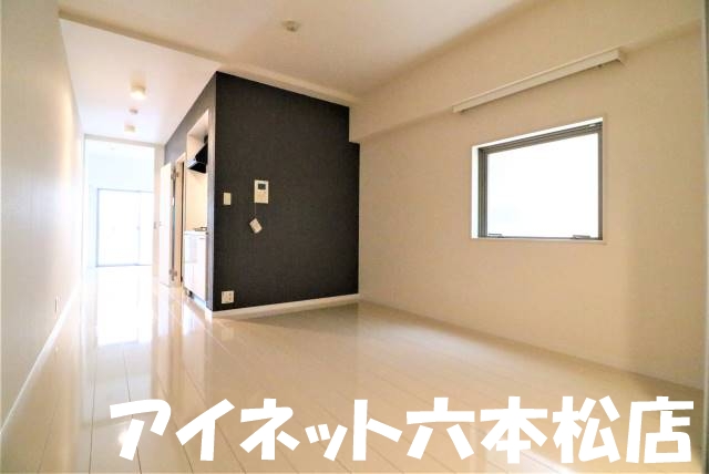 居室・リビング　広々としていいですね。