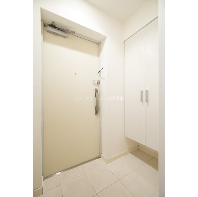 玄関　《見学予約受付中》