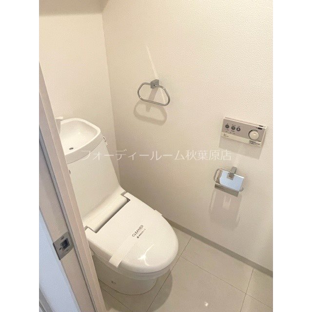 トイレ　別号室参考写真