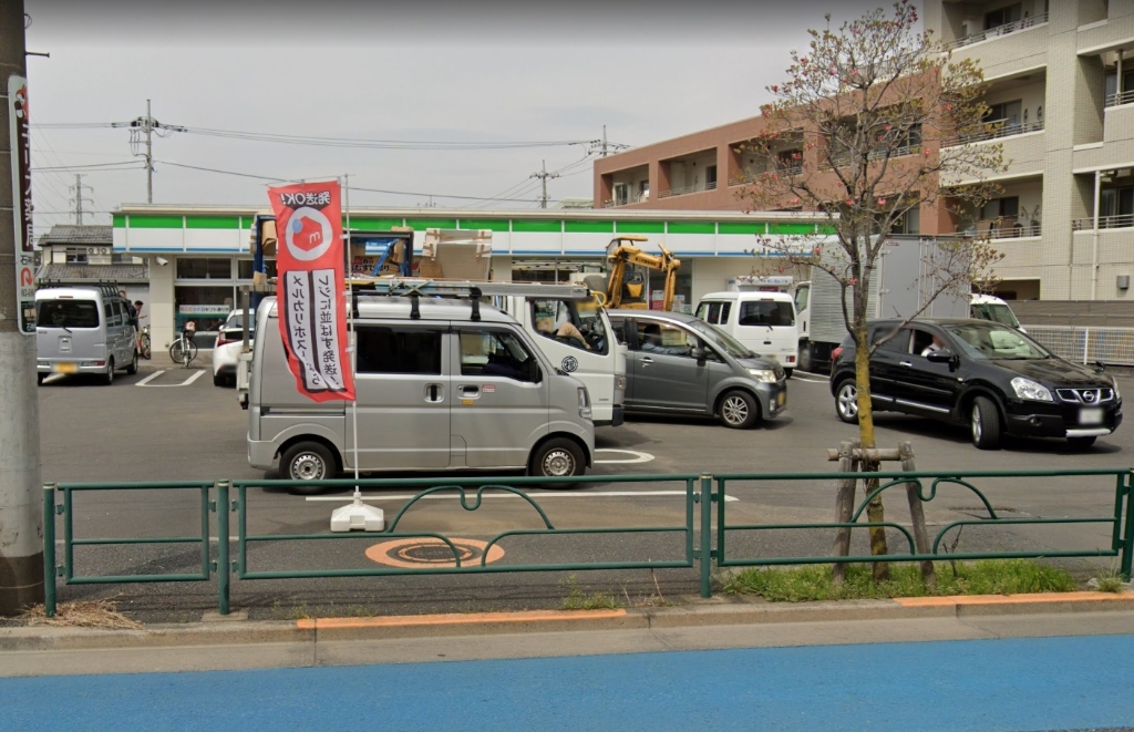 コンビニ　ファミリーマート 石神井台七丁目店（コンビニ）まで212m