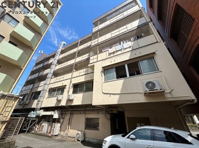 建物外観　敷地内に自転車置き場あります！