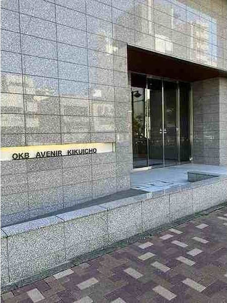 エントランス　名古屋で一番初期費用の安い賃貸専門の不動産会社です(^^)