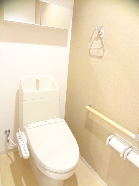 トイレ　トイレ