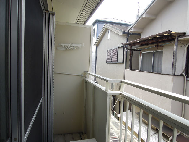 バルコニー　１階専用庭