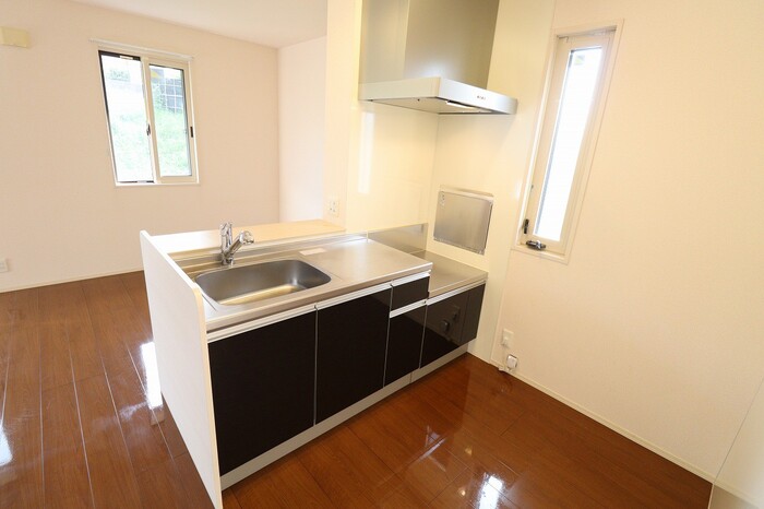 キッチン　カウンターキッチン（浄水器一体型水栓）