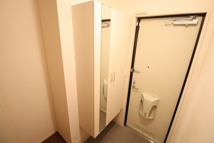 玄関　シューズボックス